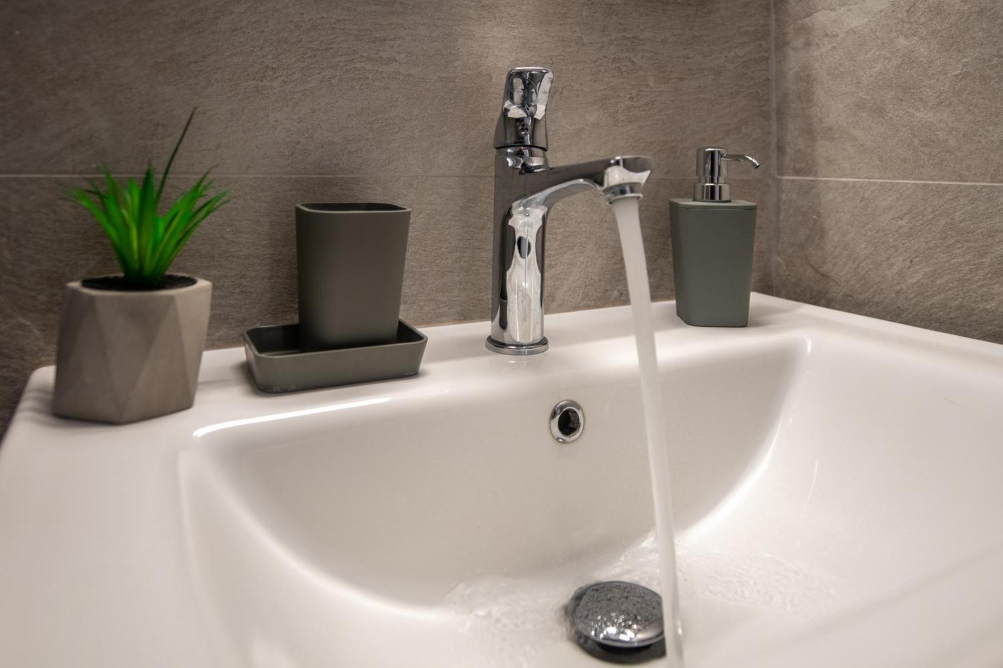 Loutraki Hidden Gem IV Apartment ภายนอก รูปภาพ